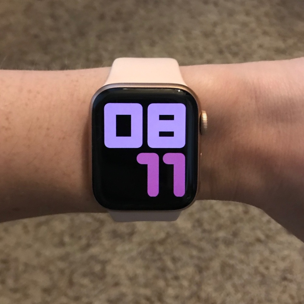 Apple Watch Series 5 + GPS